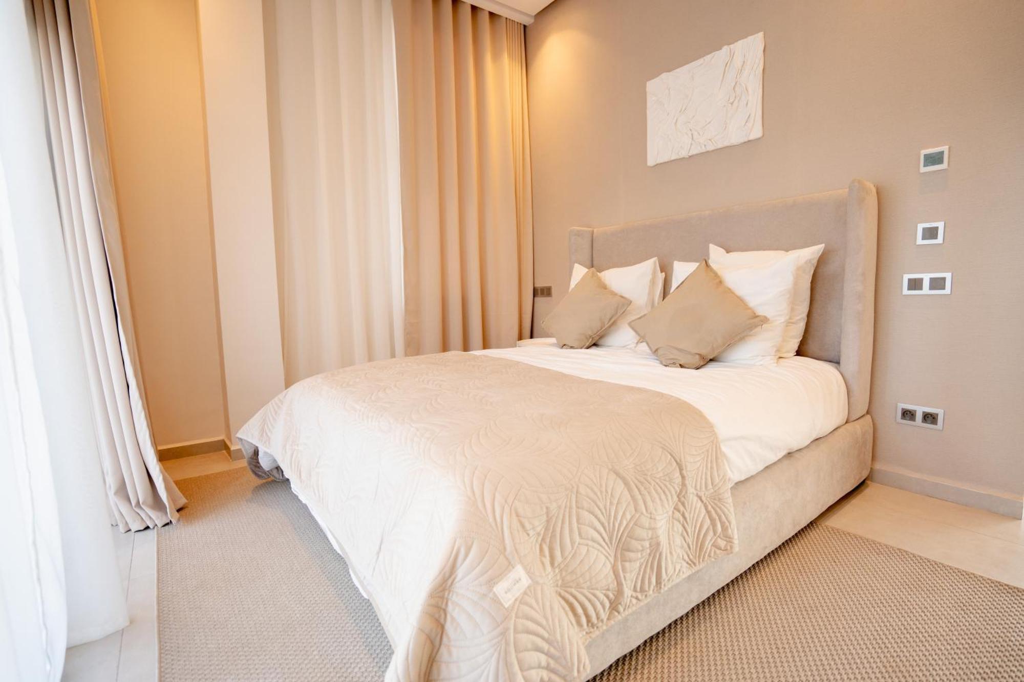 Argana Moderne Et Luxueuse Piscine Chauffee
